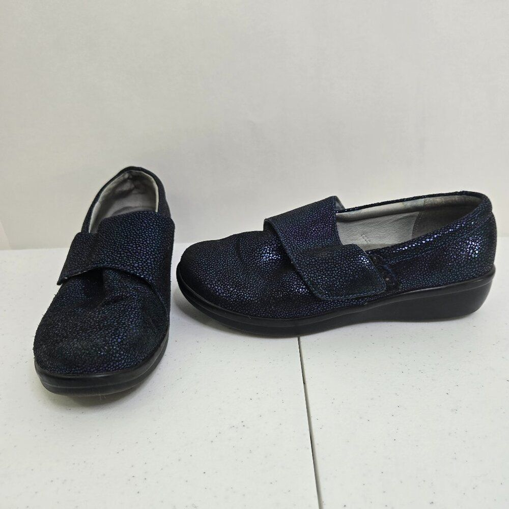ALEGRIA Lauryn Cross Strap Nubuck Slip On Shoes Womens 39 US 9 Blue Glitter